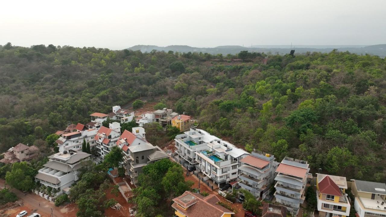Euphoria Luxury Villa - 5Bhk - Private Pool - Jacuzzi, Baga Bagian luar foto